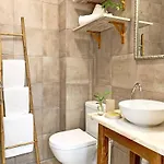 Casa Salinas, Elegant Flat W Patio In Taviras Historical Centre * Tavira