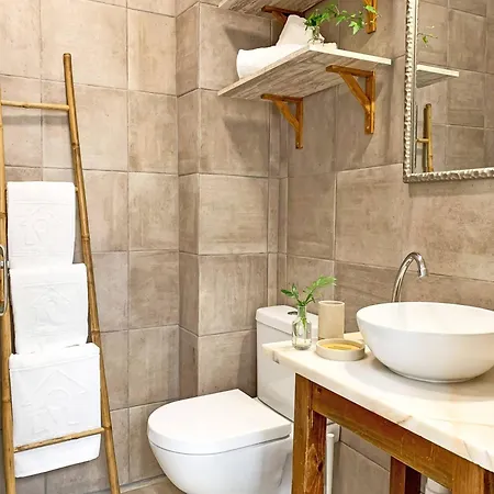 Casa Salinas, Elegant Flat W Patio In Taviras Historical Centre * Tavira