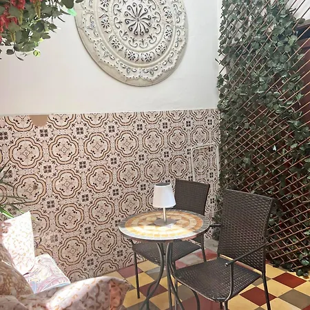Casa Salinas, Elegant Flat W Patio In Taviras Historical Centre * タヴィラ